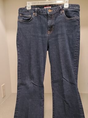 Tommy Hilfiger Women’s Dark Blue Jeans - Curve Bootcut Fit